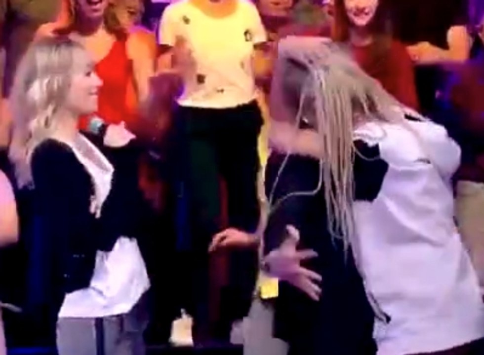 N’oubliez pas les paroles : Nagui surpris par sa femme en plein slow avec une danseuse (VIDEO)