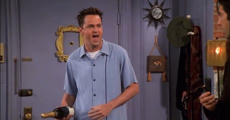 Friends : le père de Matthew Perry (alias Chandler) a joué dans la série et personne ne l'a remarqué !