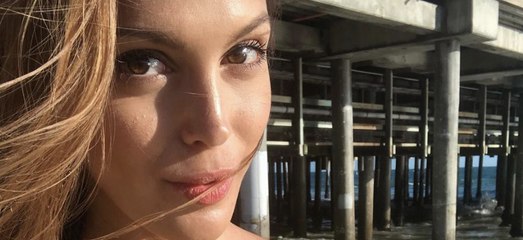 Iris Mittenaere, elle fait pleurer deux fans dans un restaurant de San Francisco