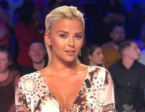 Kelly Vedovelli : ses photos ont fait polémique, elle fait la meilleure des réponses