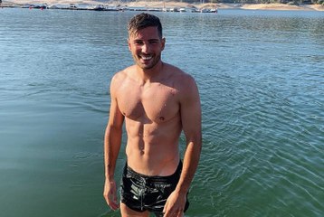 Ces 3 signes astrologiques adorent jouer les play boys au bord de l'eau