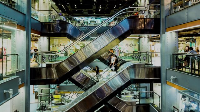 Robe, manteau, jean, pull, voici les bonnes affaires mode du Black Friday