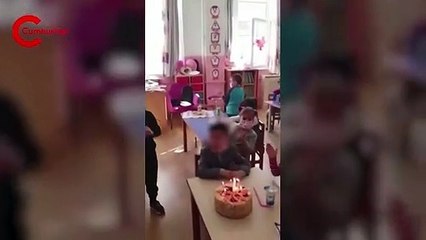 Doğum günü videosu paylaşan Dilara öğretmenin işine son verildi