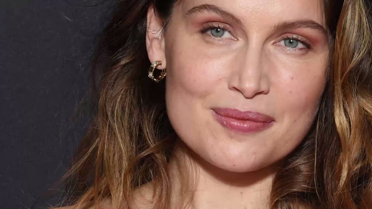 Laetitia Casta enceinte à 42 ans : elle attend son premier enfant de Louis Garrel