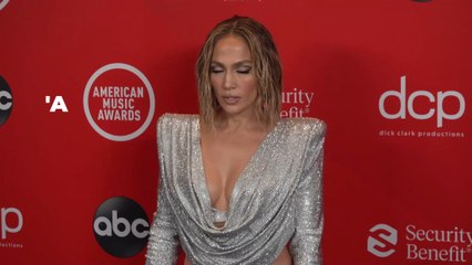 Jennifer Lopez et la chirurgie, un de ses ex l'a forcée à en faire à 23 ans
