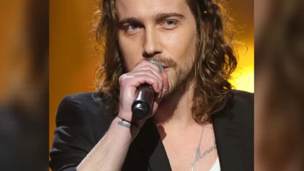 Julien Doré pose nu sur Instagram pour la nouvelle année