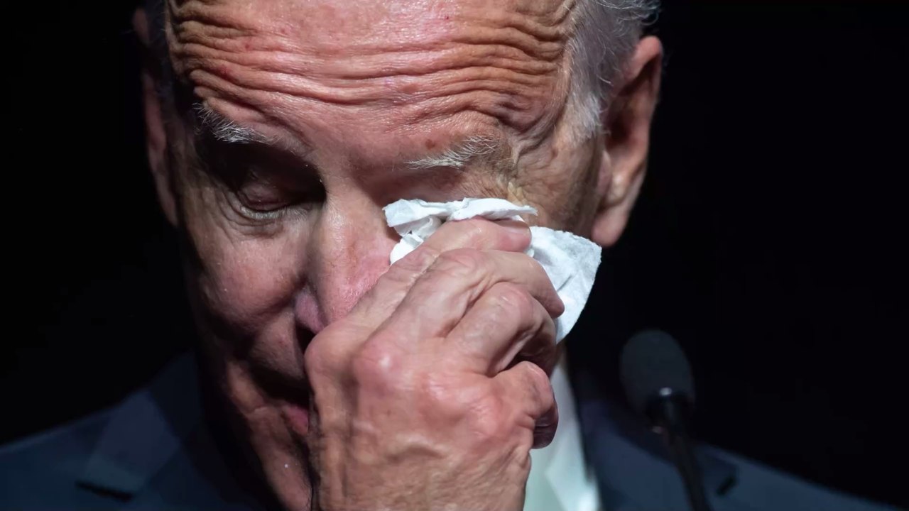 Investiture Joe Biden : en pleurs il rend un hommage bouleversant à son fils mort