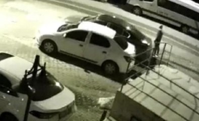 ATAŞEHİR'DE 10 OTOMOBİLDEN HIRSIZLIK YAPAN ŞÜPHELİ YAKALANDI