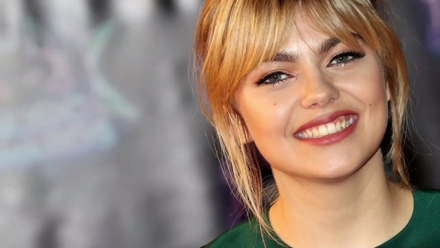 Louane change de look et adopte une coiffure radicalement différente