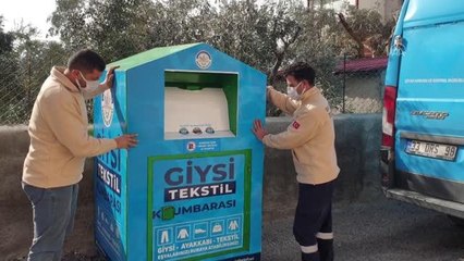 Caddelere giysi, tekstil ve oyuncak kumbaraları yerleştirildi
