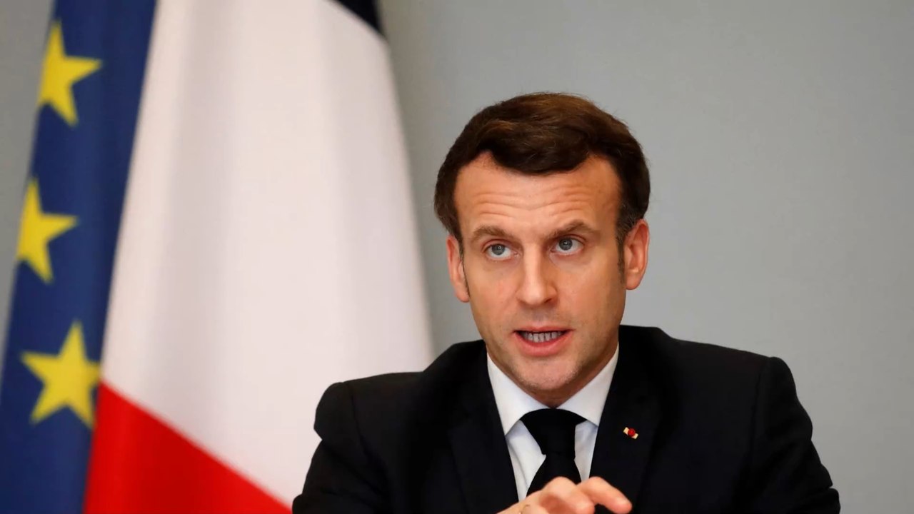 Covid-19 : Emmanuel Macron se donne "8 à 10 jours" avant de décider d'un éventuel allègement des contraintes sanitaires