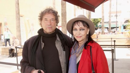 Dennis Berry est mort : le célèbre acteur et réalisateur s'est éteint à 76 ans