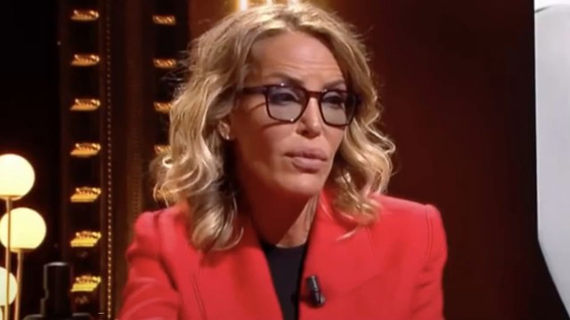 Ophélie Winter : SDF et ruinée ? La chanteuse répond aux rumeurs et s'explique