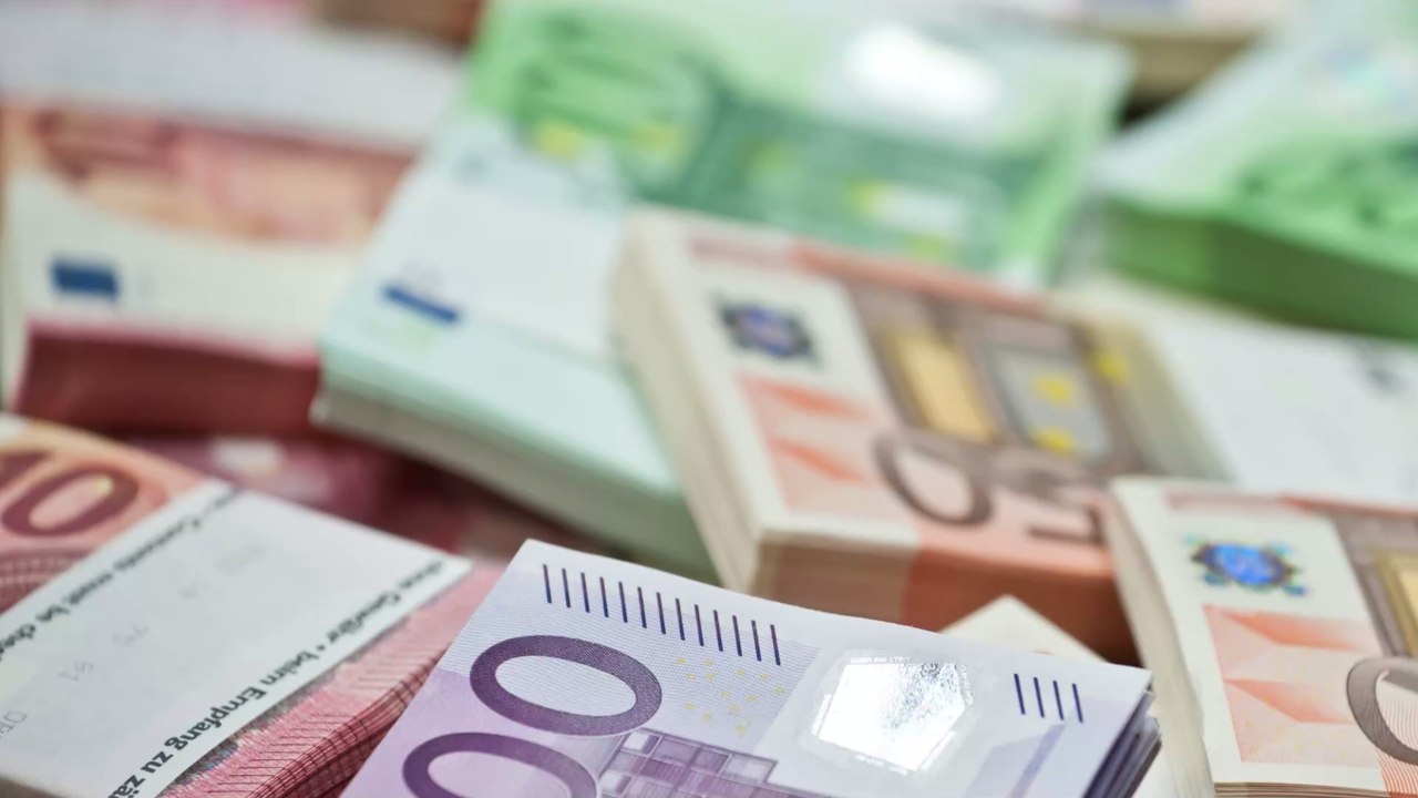 Mérignac : 85 000 euros découverts dans une rue de Mérignac, un homme réclame le magot