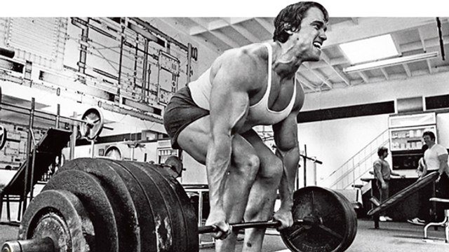 Arnold Knocks Out A Deadlift And Drops A Bombshell!