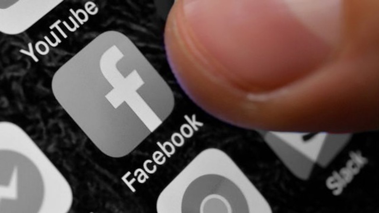 This Simple Method Could Help You Stay Off Your Smartphone