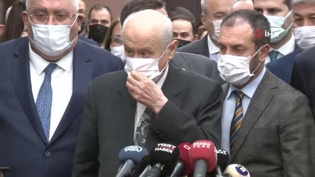 MHP Genel Başkanı Devlet Bahçeli: Sayın Cumhurbaşkanı ve muhterem eşine geçmiş olsun dileklerimi iletiyorum.