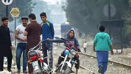 Train vs Bike _ Fastest AGE-30 6024 Crash Bike Lead Faisalabad Express_Pakistan