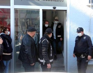 Gözaltına alınan CHP'li Küçükkuyu Belediye Başkanı adliye sevk edildi