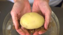 Follow This Simple Tip And You'll Never Have To Struggle With Peeling Potatoes Again