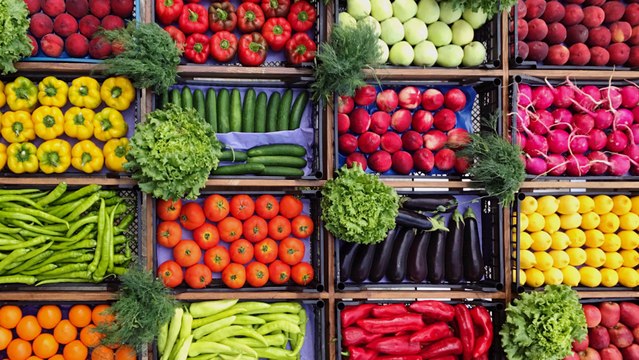 These 5 Fruits And Vegetables Contain The Most Pesticides And Should Be Avoided At All Costs