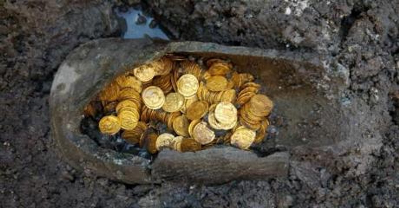 They Made An Priceless Discovery While Digging Underneath This Ancient Theatre