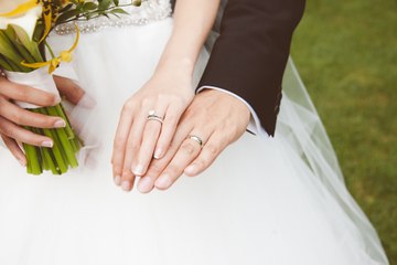 Great Gift Ideas To Celebrate 30 Years Of Marriage