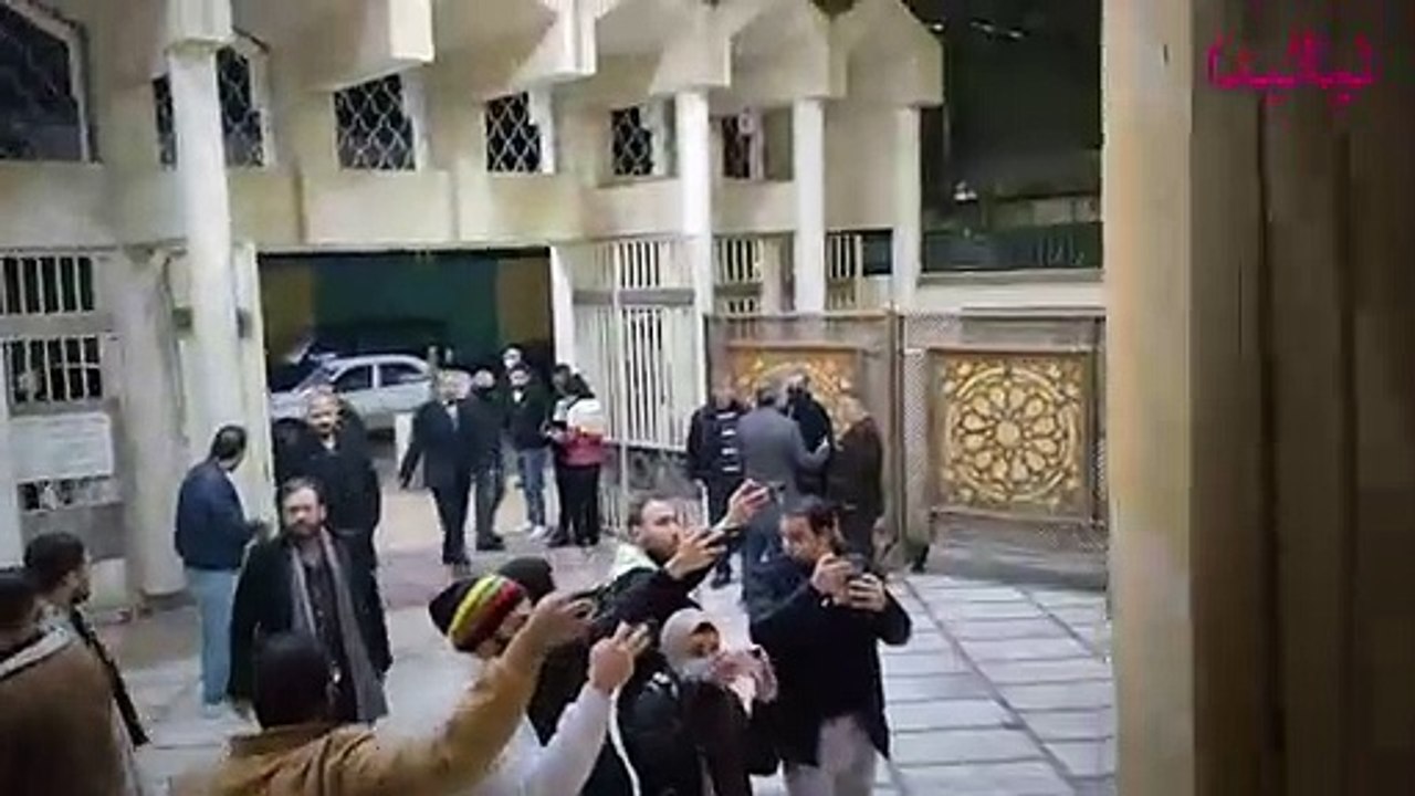 عزاء والدة محمد جمعة-نجوم الفن يتلقون العزاء بجوار الفنان محمد جمعة في والدته