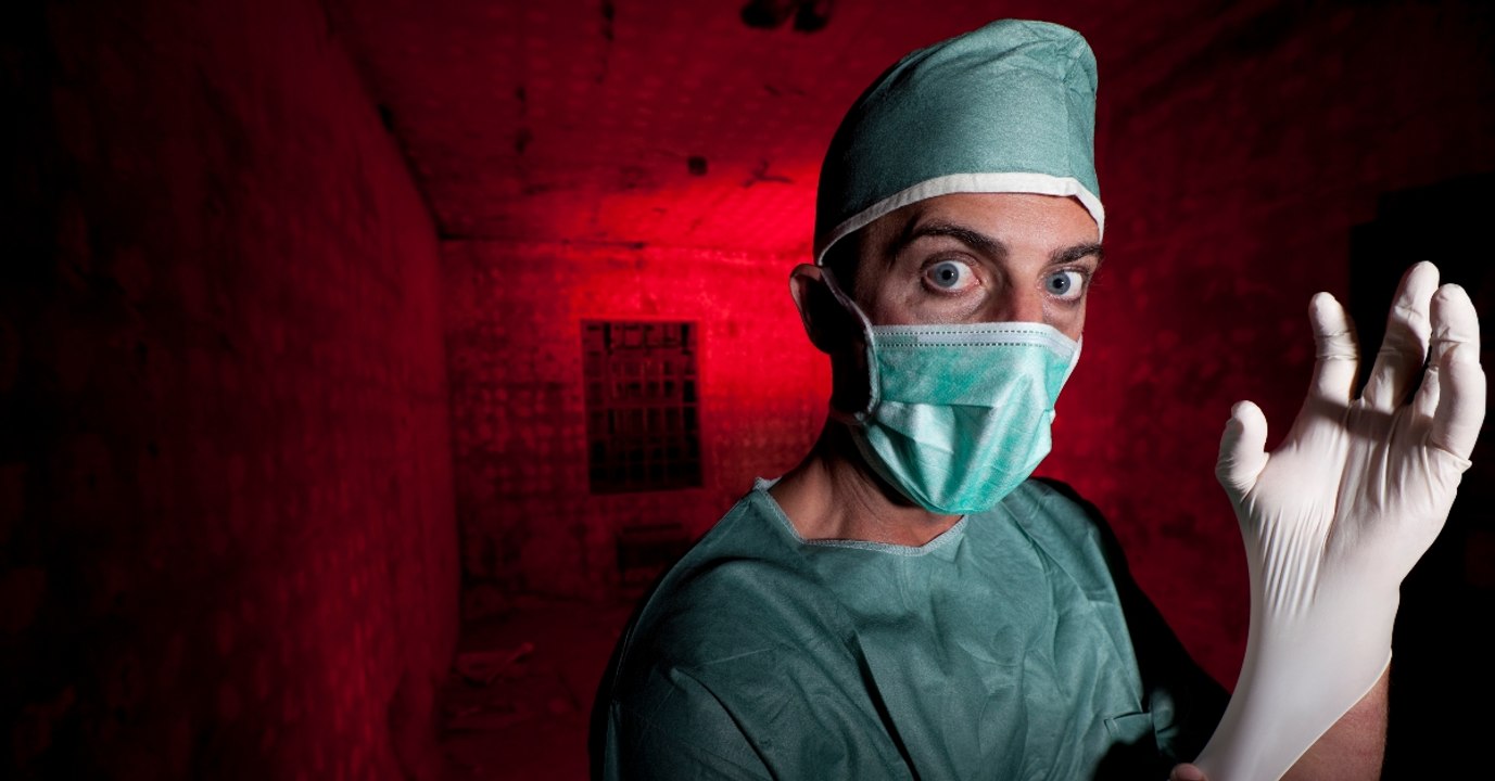 In Order To Save His Hand, The Surgeons Grafted It To His Leg