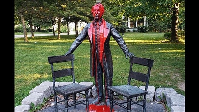 Truckers Freedom Convoy 2022 - Trudeau and Singh quick to call hate