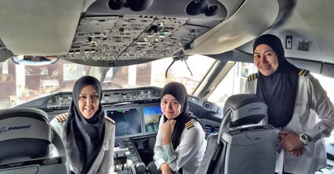 All Women Flight Crew Land Plane In Country Where It's Illegal For Them To Drive