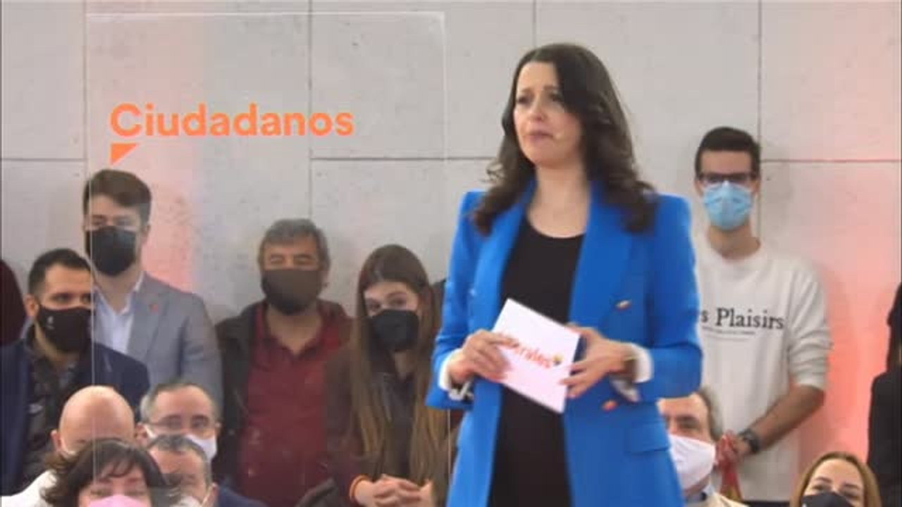 Arrimadas a Mañueco: "No tuvo lo que hay que tener para repetir una mentira de esa calaña"