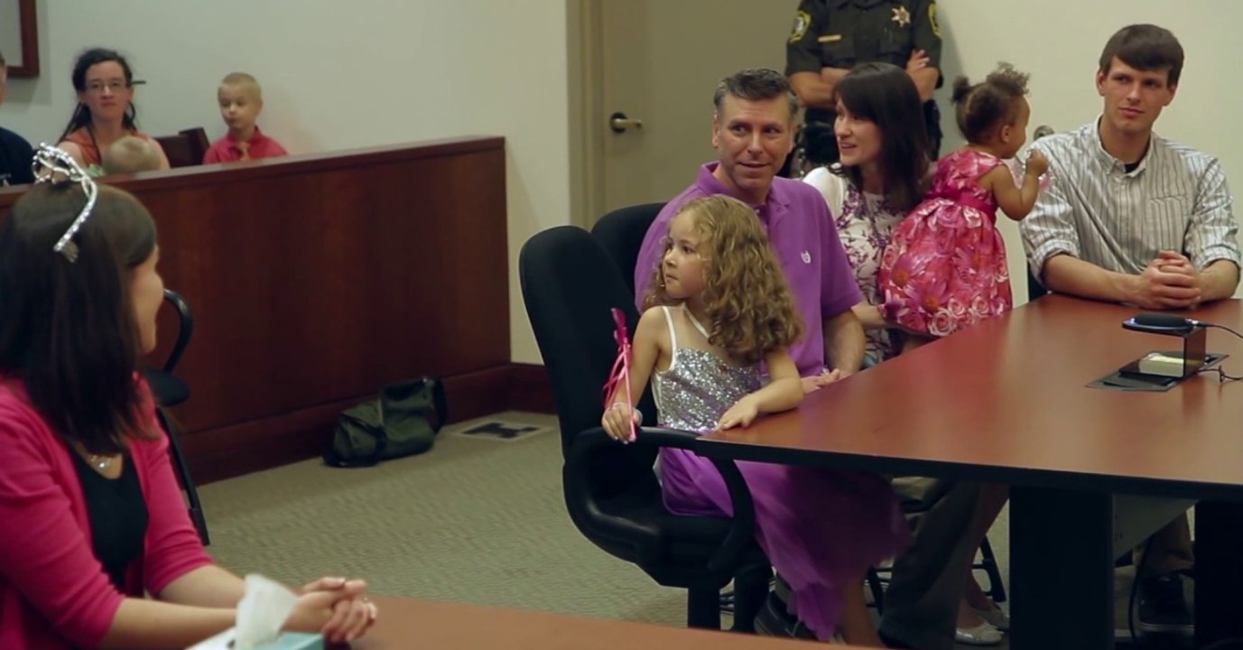 This Little Girl Was Finally Being Adopted... But She Couldn't Believe Who Turned Up In The Courtroom
