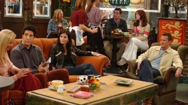 There's A Crazy Conspiracy Theory About Friends Circulating Online - And It Actually Makes Some Sense