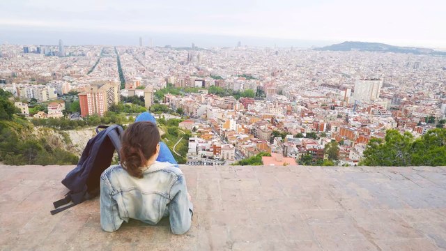 Spain will not be accepting any tourists before the end of summer 2021