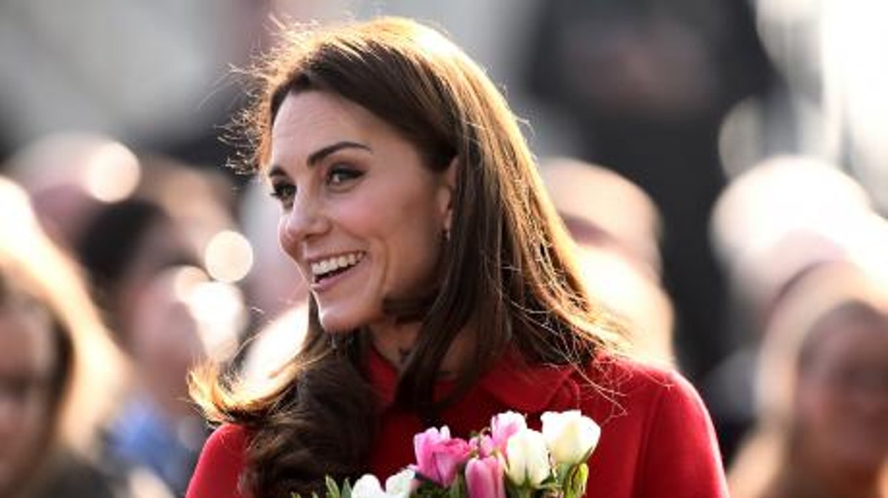 This Is The Real Reason Kate Middleton Never Lets Go Of Her Handbag