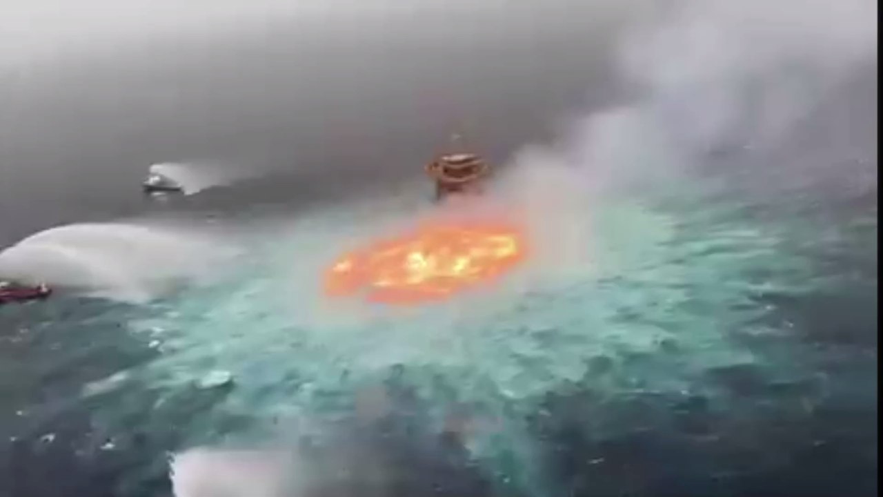 Gas leak and lightning bolt set the ocean on fire in the Gulf of Mexico