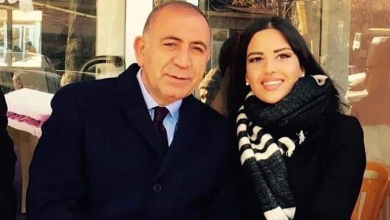 Haber spikeri Mehtap Özkan'la evlenen Gürsel Te...