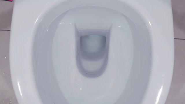 Your nighttime toilet routine could be a sign ‘aggressive cancer,’ health experts warn