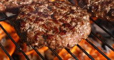 Here's Why You Should Put An Ice Cube On Your Burger Patties When Grilling Them