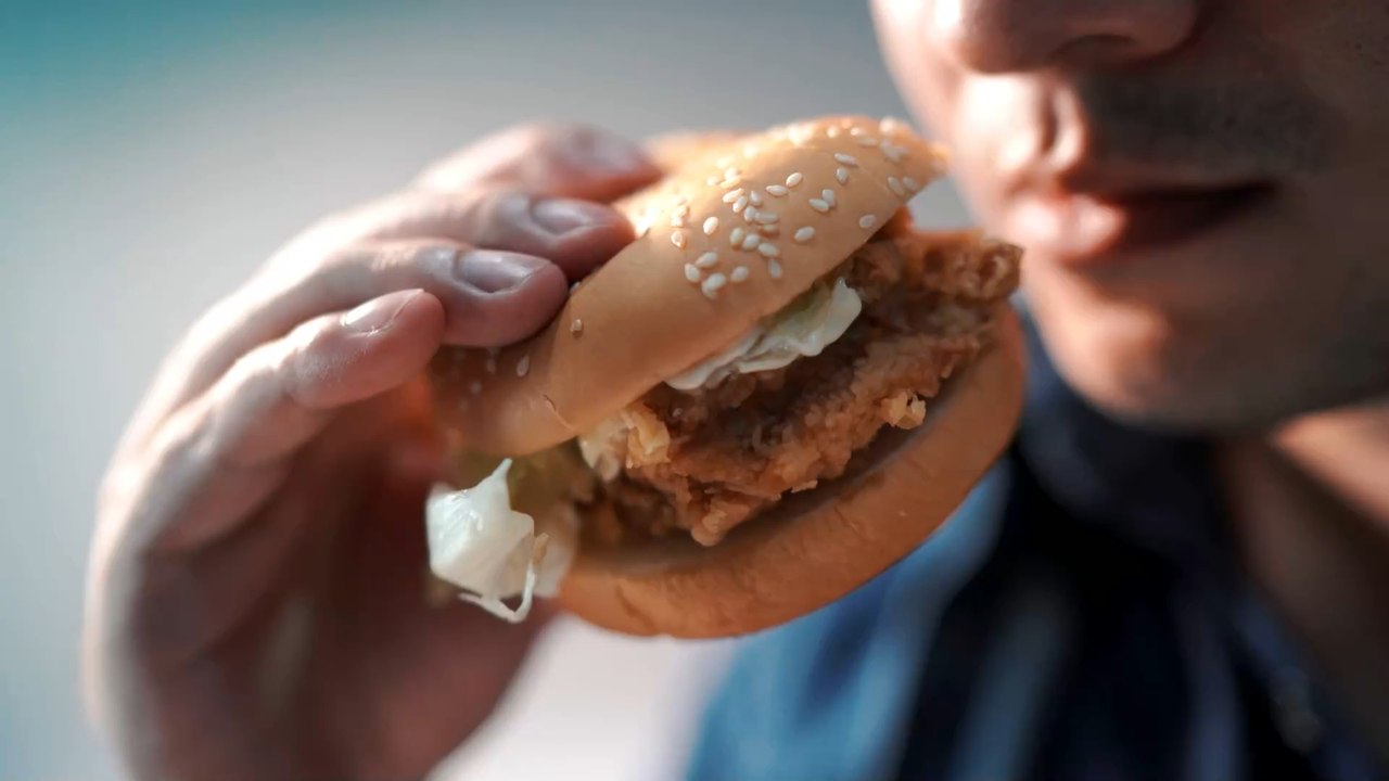 Man eats nothing but raw meat to see how long he can survive