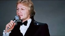 Claude François : quand l’artiste “sabotait” les concerts de son ancien...