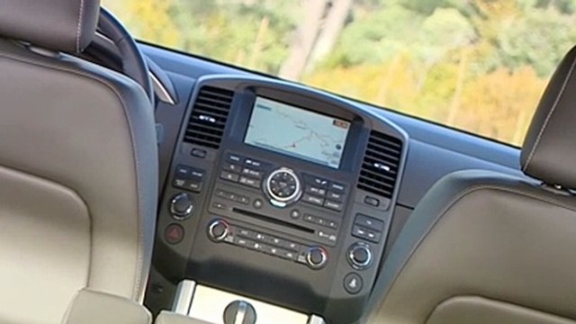 Nissan Pathfinder 2010 (intérieur)