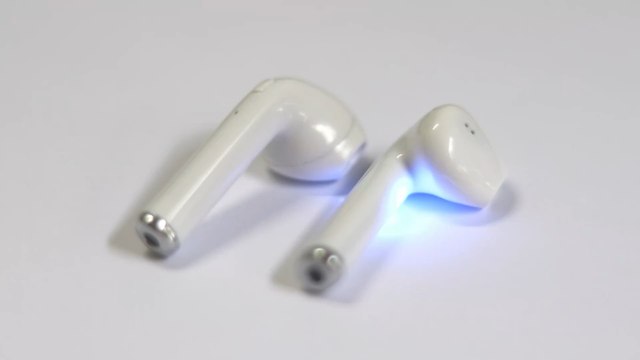 Woman mistakenly swallows AirPods instead of painkiller
