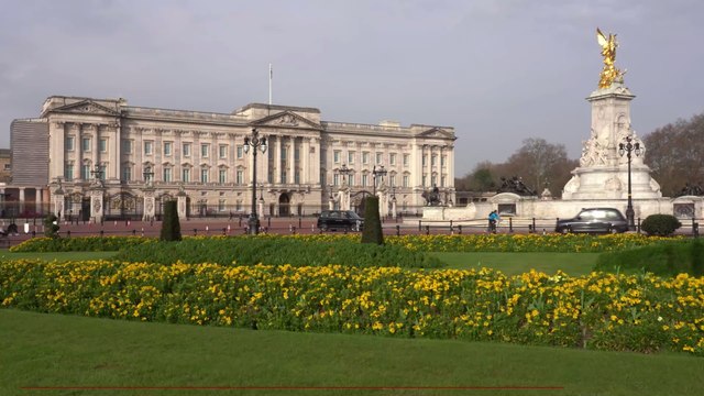 Less than 10% of Buckingham Palace staff is from ethnic minorities