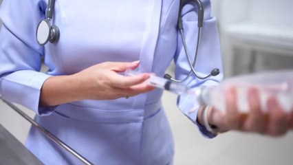 ‘Unromantic’ man surprises A&E nurse with marriage proposal on her shift