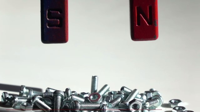 Man With 'Magnetic Powers' After COVID Vaccination To Be Rewarded £1000 if He Can Prove It