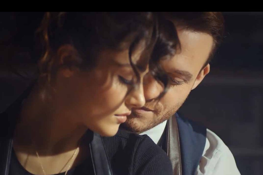 Love Is In The Air Capitulo 68: La nueva directora de relaciones publicas