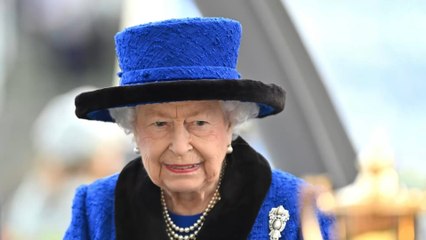 This is why the Queen's hands are purple in the recent photograph