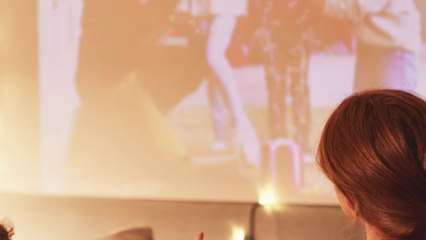 Elle mesure 1,67m et sa chevelure blonde 1,95m, voici la VRAIE Raiponce